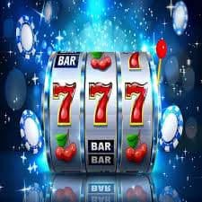 689apk ဒေါင်းလုဒ်ဆွဲပြီး Myanmar ကစားသူများ Wave Money KBZPay ဖြင့် ငွေသွင်းနေသောမြင်ကွင်း